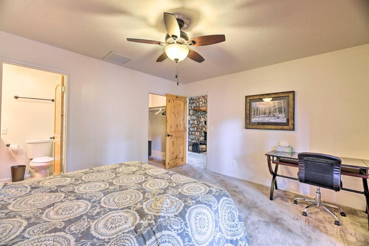 Lush Pinetop Retreat With Large Deck And Wooded Yard! エクステリア 写真